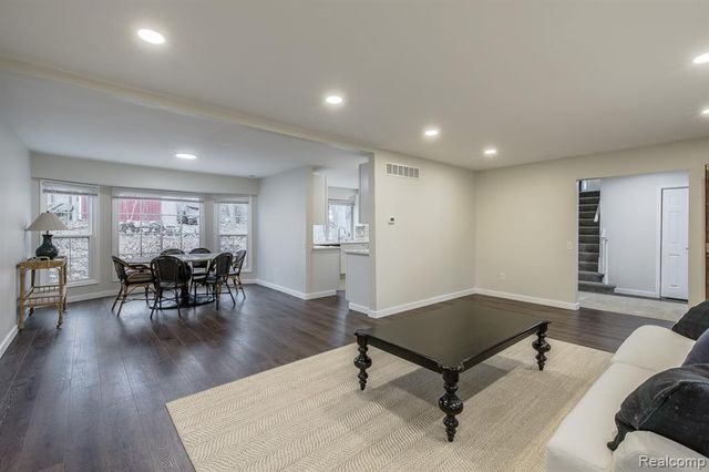 775 Basswood Drive, Rochester Hills, MI 48309