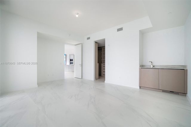 18975 Collins Avenue 1604, Sunny Isles Beach, FL 33160