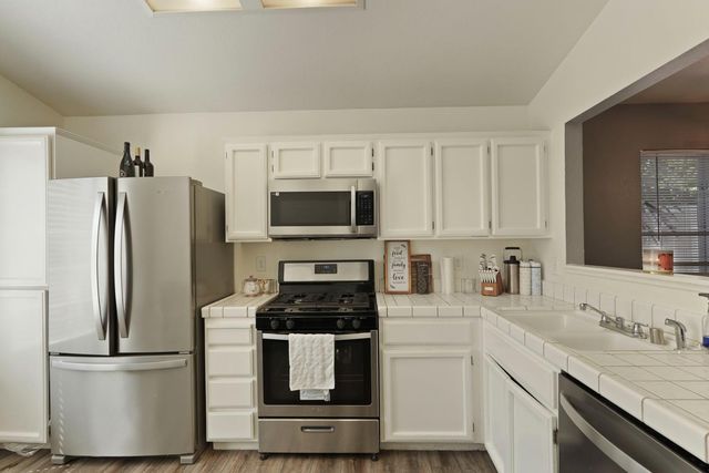 2120 Tillie Lewis Dr, Stockton, CA 95206