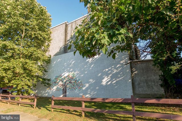 738 N 38TH ST, Philadelphia, PA 19104