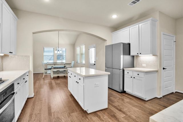 120 Dina Lane, Montgomery, TX 77356