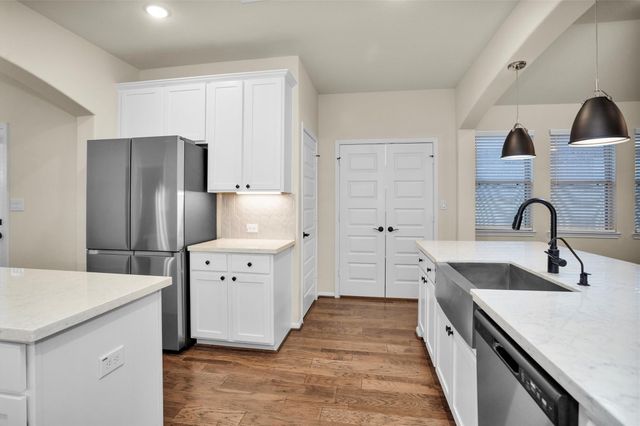 120 Dina Lane, Montgomery, TX 77356