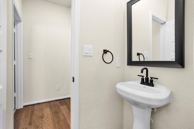 120 Dina Lane, Montgomery, TX 77356