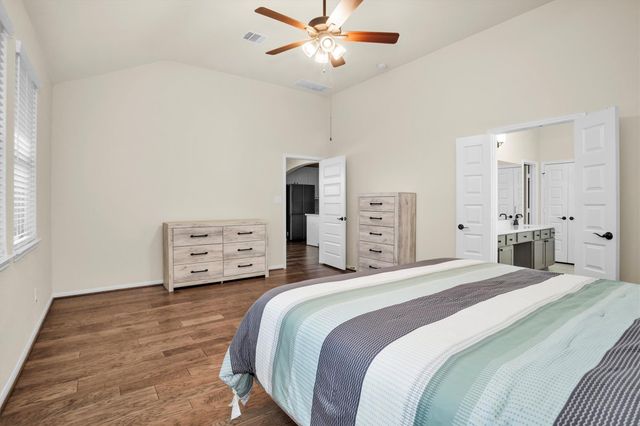 120 Dina Lane, Montgomery, TX 77356