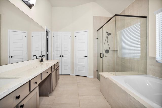 120 Dina Lane, Montgomery, TX 77356