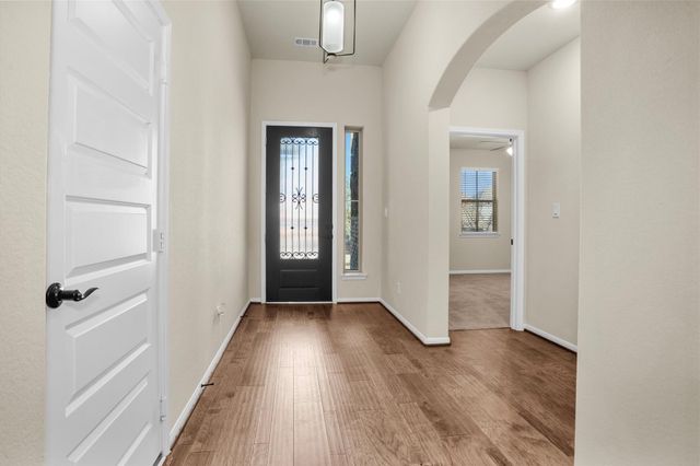 120 Dina Lane, Montgomery, TX 77356