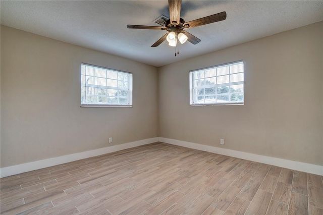 6711 NW 8th St, Margate, FL 33063