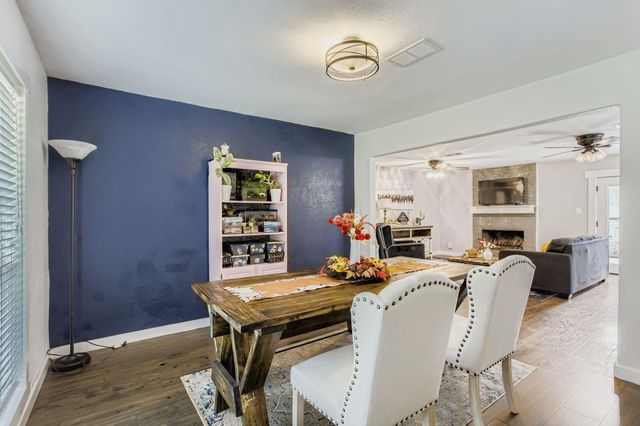 50 Lazy Oak Court, Alvin, TX 77511