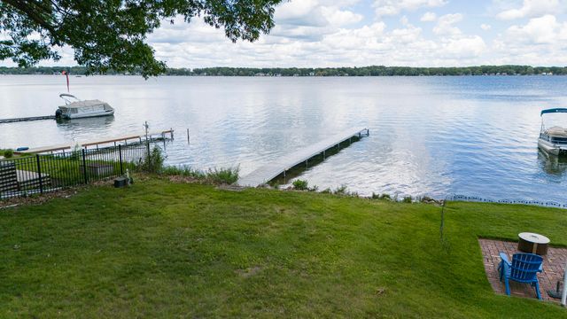 9715 Woodlawn Drive, Portage, MI 49002