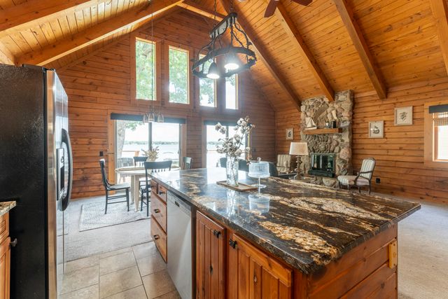 9715 Woodlawn Drive, Portage, MI 49002