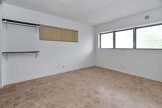 1450 NE 170th St 204, North Miami Beach, FL 33162