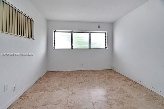 1450 NE 170th St 204, North Miami Beach, FL 33162