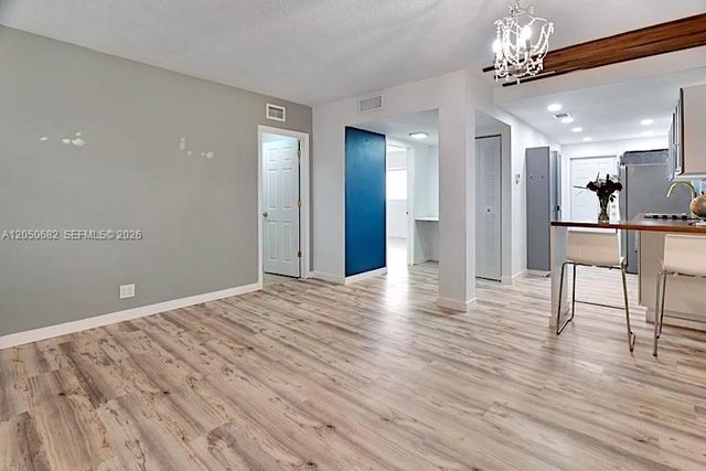 1450 NE 170th St 204, North Miami Beach, FL 33162