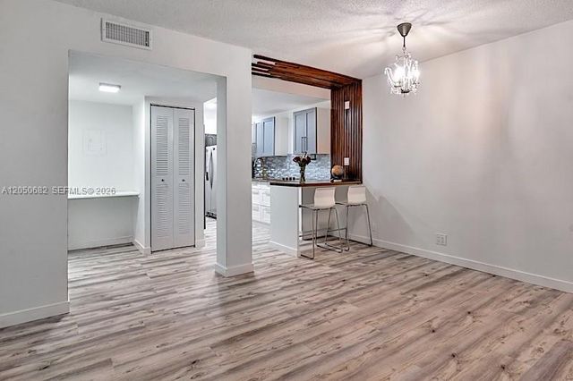 1450 NE 170th St 204, North Miami Beach, FL 33162