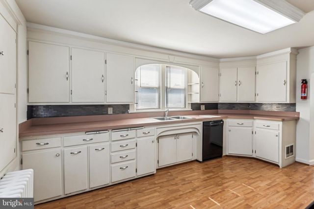 408 DELSEA DR, Sewell, NJ 08080