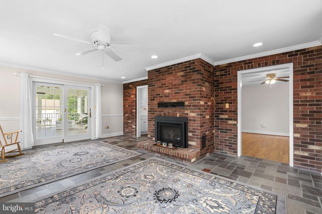 6160 HOOKS LN, Elkridge, MD 21075