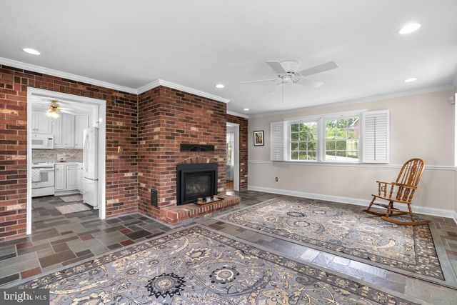 6160 HOOKS LN, Elkridge, MD 21075