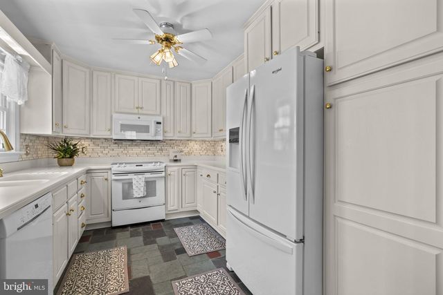 6160 HOOKS LN, Elkridge, MD 21075