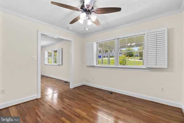 6160 HOOKS LN, Elkridge, MD 21075