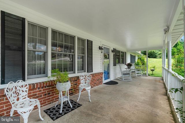 6160 HOOKS LN, Elkridge, MD 21075