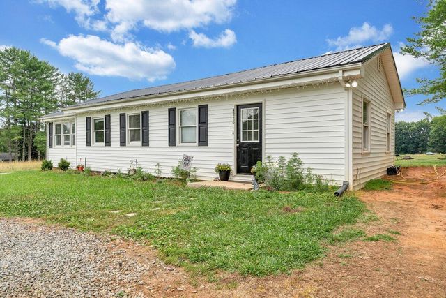 4228 Franklin ST, Rocky Mount, VA 24151