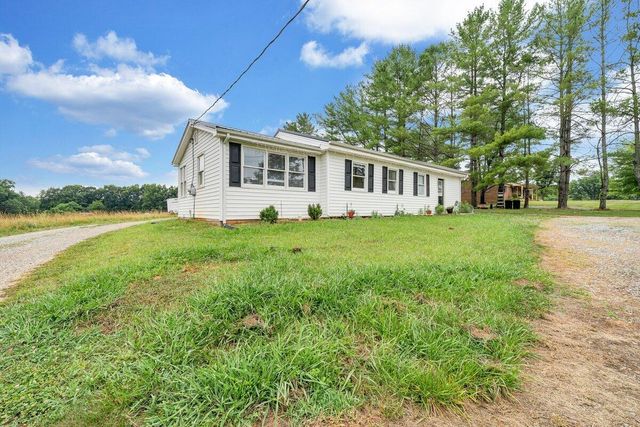 4228 Franklin ST, Rocky Mount, VA 24151
