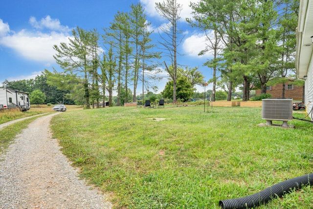 4228 Franklin ST, Rocky Mount, VA 24151