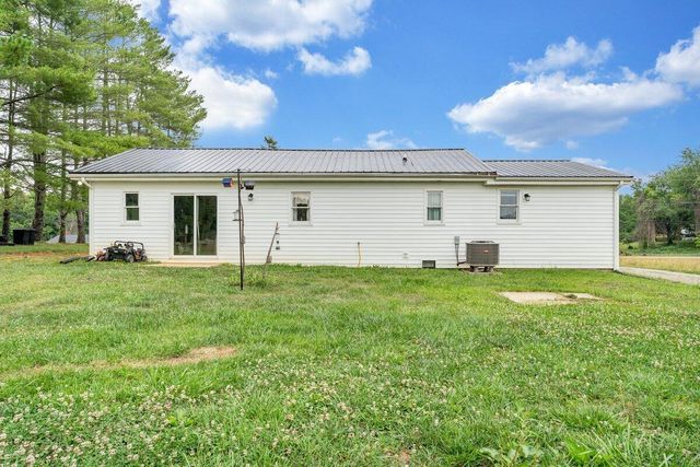 4228 Franklin ST, Rocky Mount, VA 24151