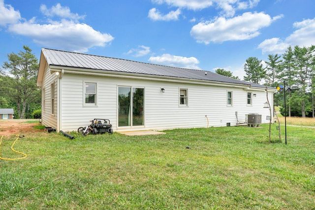 4228 Franklin ST, Rocky Mount, VA 24151