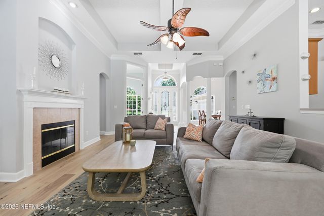 1252 N BURGANDY Trail, Jacksonville, FL 32259
