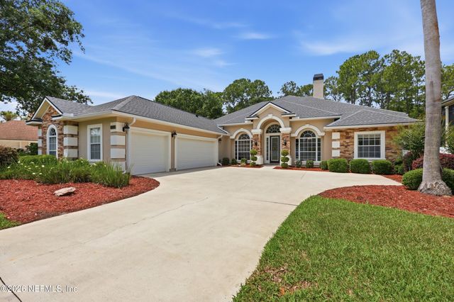 1252 N BURGANDY Trail, Jacksonville, FL 32259