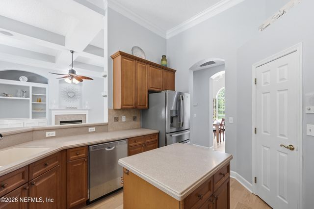 1252 N BURGANDY Trail, Jacksonville, FL 32259