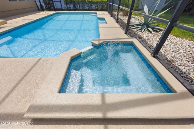 1252 N BURGANDY Trail, Jacksonville, FL 32259