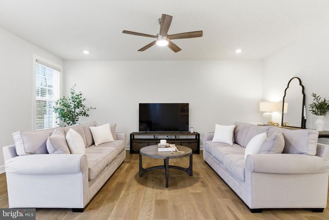 1713 FROST LN, West Chester, PA 19380