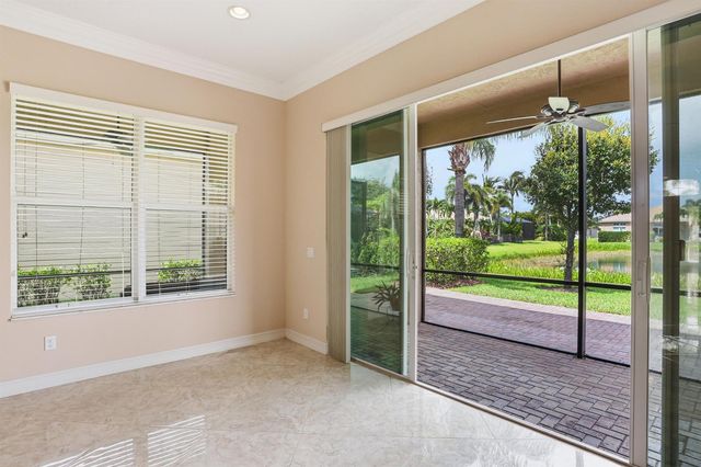 10825 Leaf Bridge Way, Boynton Beach, FL 33473