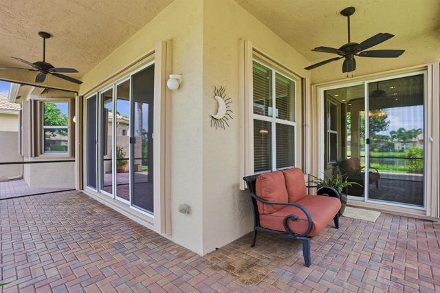 10825 Leaf Bridge Way, Boynton Beach, FL 33473