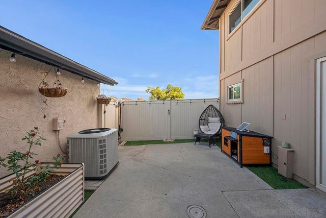 3716 Fairlindo Way, National City, CA 91950