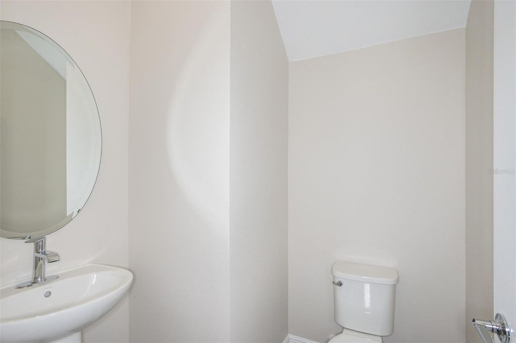 Image 21 of property listing at 33577 TWILIGHT SEA PLACE, Dade City, FL 33525