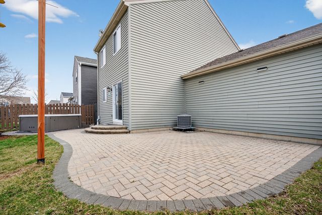 171 Bridlewood Circle, Lake In The Hills, IL 60156