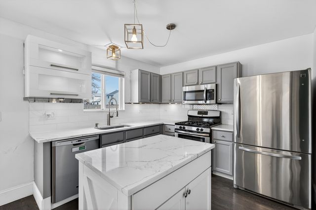 171 Bridlewood Circle, Lake In The Hills, IL 60156