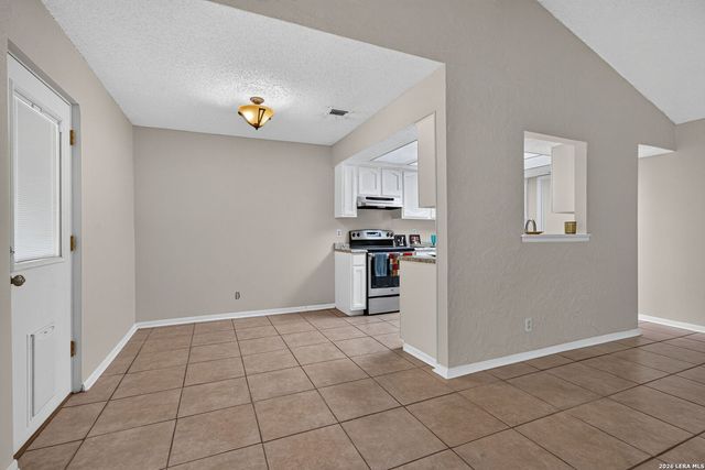 3915 Briarcrest St, San Antonio, TX 78247
