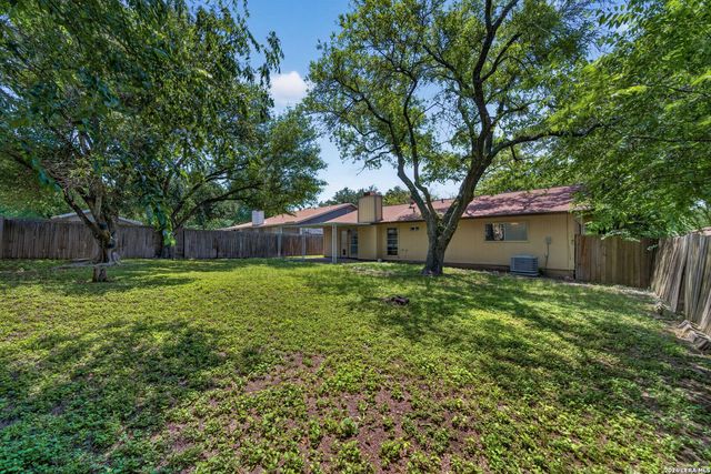 3915 Briarcrest St, San Antonio, TX 78247