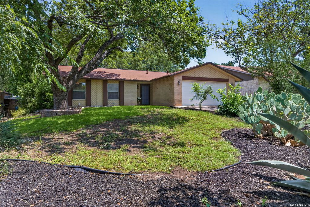 3915 Briarcrest St, San Antonio, TX 78247