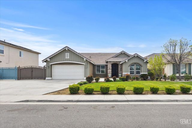 9801 Biscayne Drive, Bakersfield, CA 93311