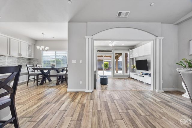 9801 Biscayne Drive, Bakersfield, CA 93311