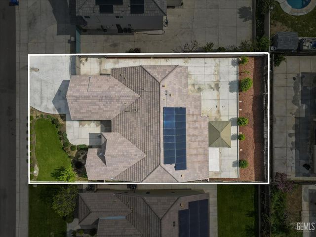 9801 Biscayne Drive, Bakersfield, CA 93311