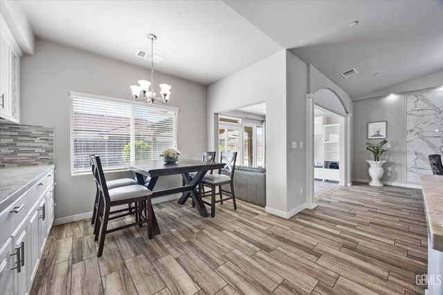 9801 Biscayne Drive, Bakersfield, CA 93311