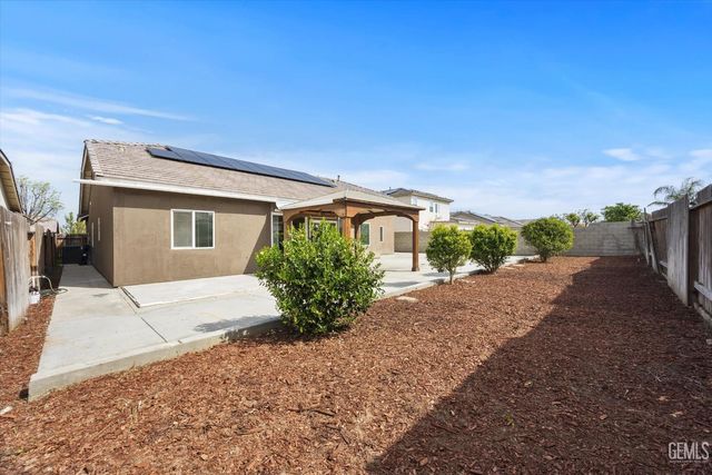 9801 Biscayne Drive, Bakersfield, CA 93311