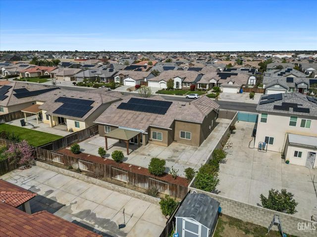 9801 Biscayne Drive, Bakersfield, CA 93311