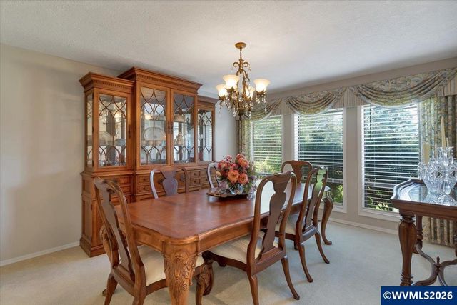 365 Snead Dr N, Keizer, OR 97303
